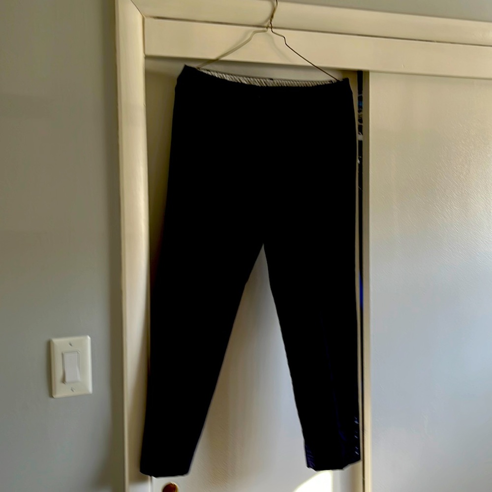 Talbot women’s perfect crop pants size 6 dark navy blue